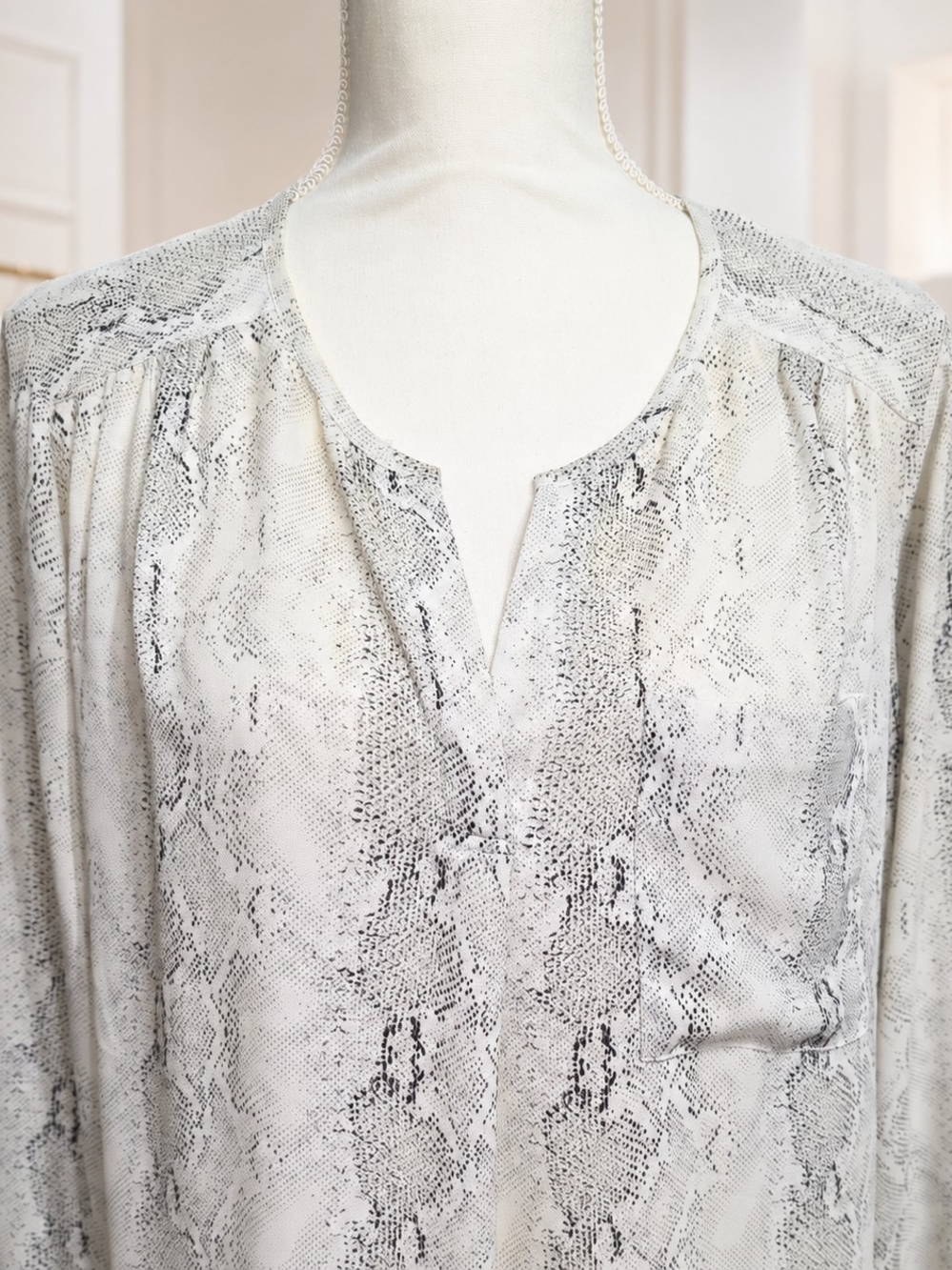 Carolina Belle Cream and Black Printed Top - Picture 3 of 6
